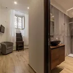 Guesthost - Trastevere Three Cozy * Rom
